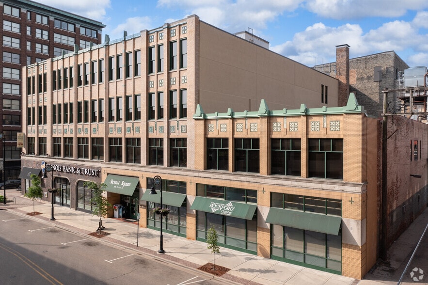 More Photos Of 308 W State St, Rockford Office For Lease