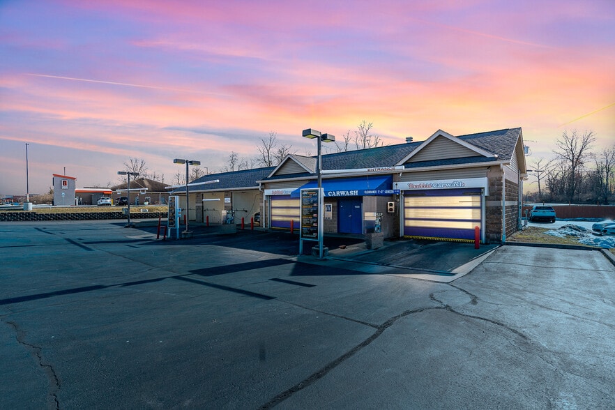 Primary Photo Of 1012 Hospital Dr, Batavia Carwash For Sale