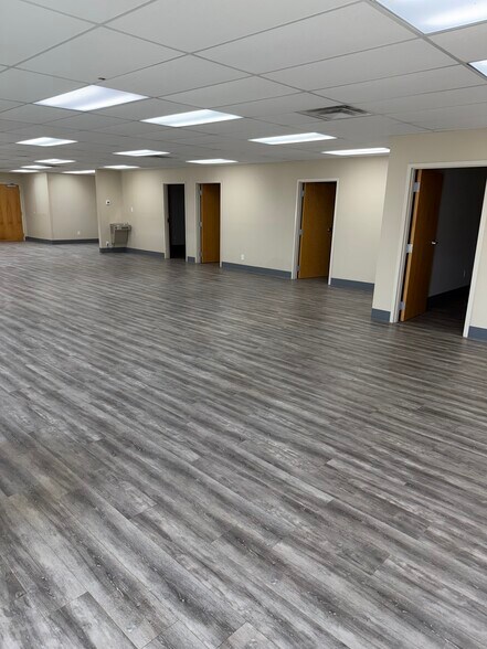 More Photos Of 509 Willin Way, Mount Sterling Office For Lease