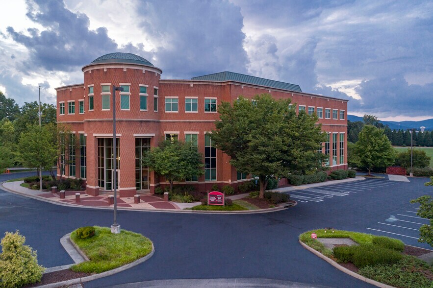 More Photos Of 2800 Keagy Rd, Salem Medical For Lease