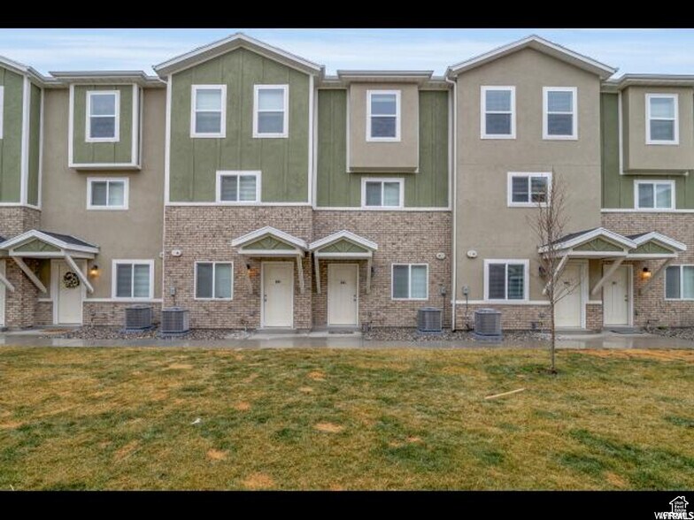 More Photos Of 96 E 670 N, Vineyard Apartments For Sale