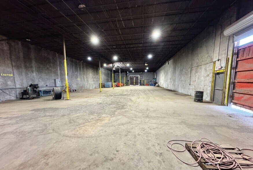 More Photos Of 3660 Schalker Dr, Houston Industrial For Lease
