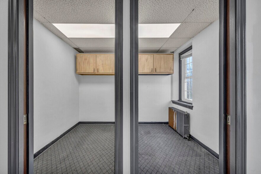 More Photos Of 632 Cleveland St, Elyria Office Residential For Sale