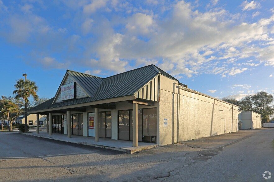 More Photos Of 2650 S Military Trl, West Palm Beach Storefront For Lease
