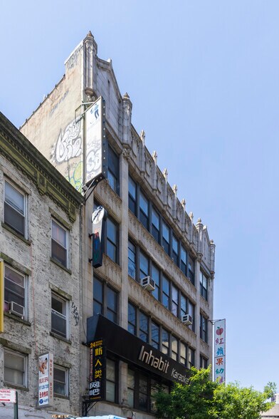 More Photos Of 39 Eldridge St, New York Office Residential For Sale
