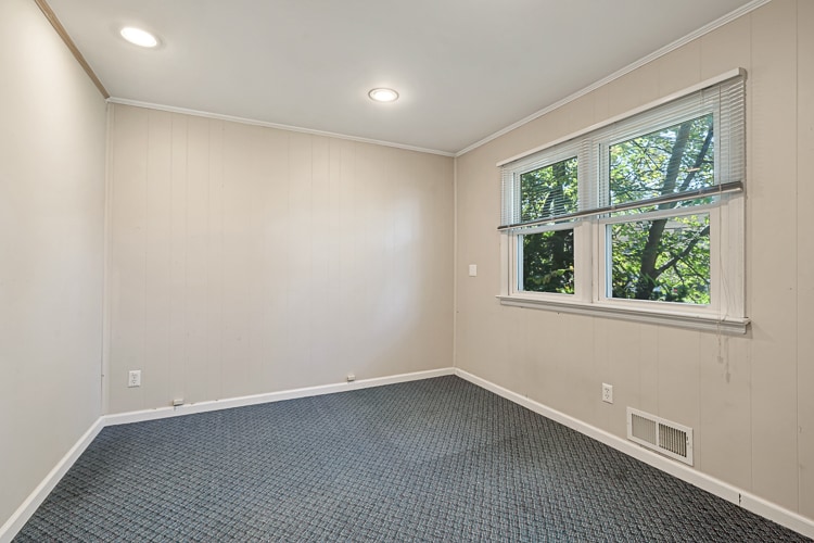 More Photos Of 30 Brant Ave, Clark Office For Sale