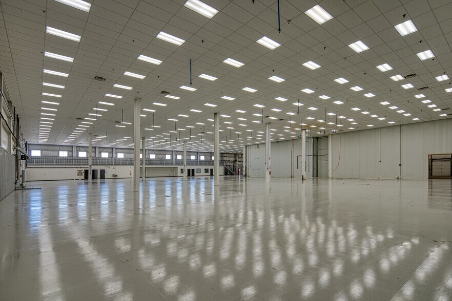 More Photos Of 2810 Karsten Ct SE, Albuquerque Manufacturing For Lease