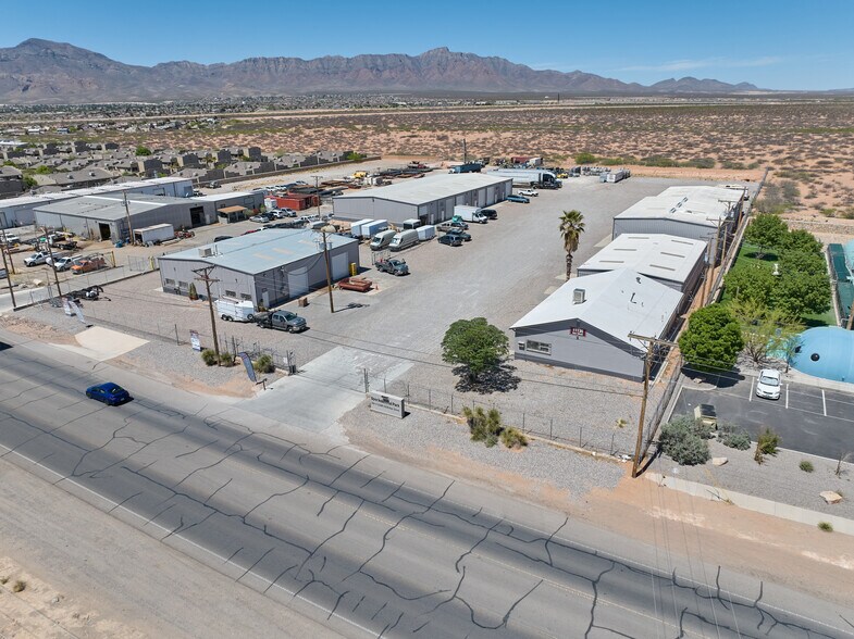 More Photos Of 10893 Dyer St, El Paso Unknown For Lease