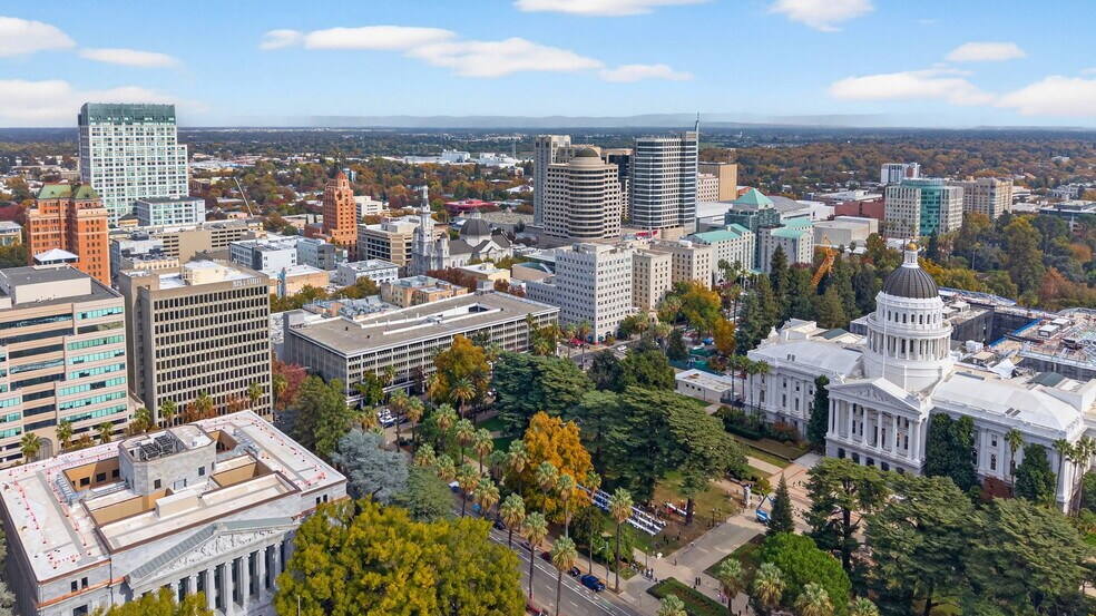 More Photos Of 1003-1031 L St, Sacramento Parking Garage For Lease