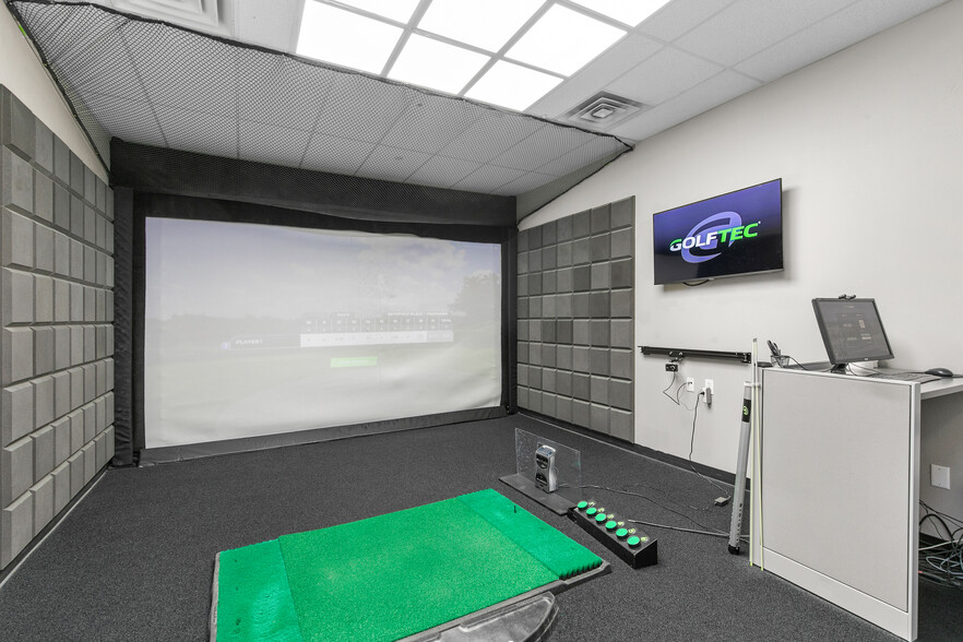 More Photos Of 12951 University Ave, Clive Medical For Lease