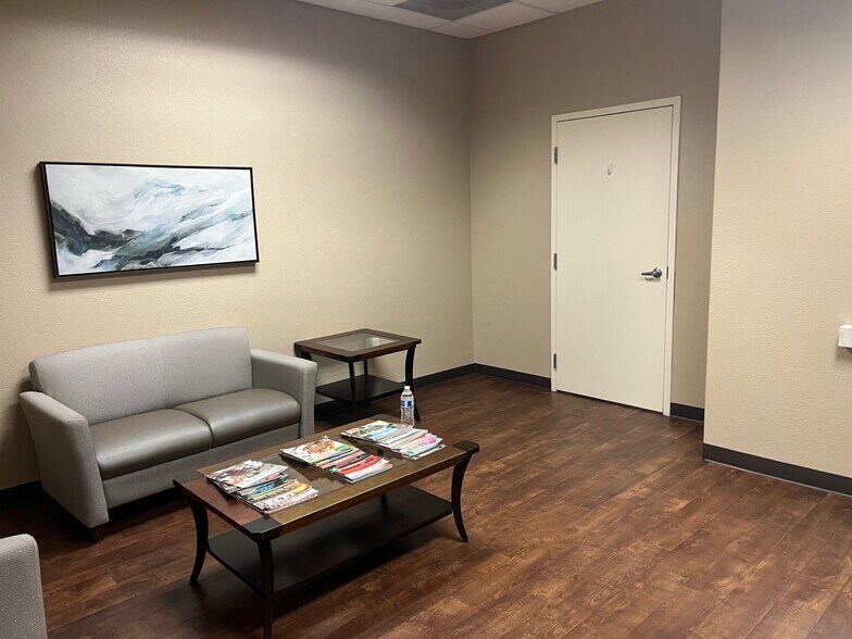 More Photos Of 1600 G St, Modesto Office For Sale
