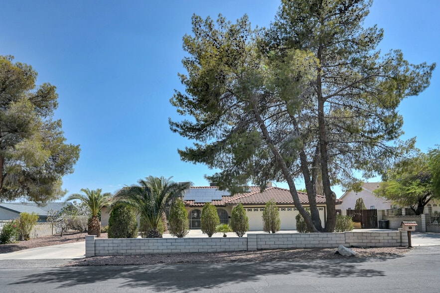 More Photos Of 6975 Obannon Dr, Las Vegas Office Residential For Sale