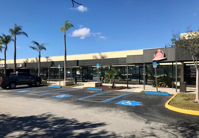 More Photos Of 4301 W Sunrise Blvd, Plantation Unknown For Lease