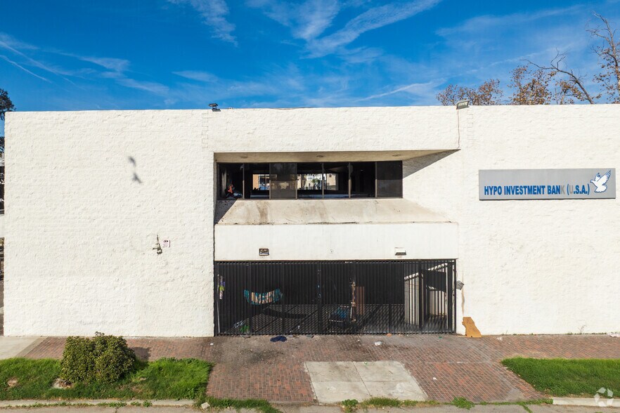 More Photos Of 250 N G St, San Bernardino Office For Sale