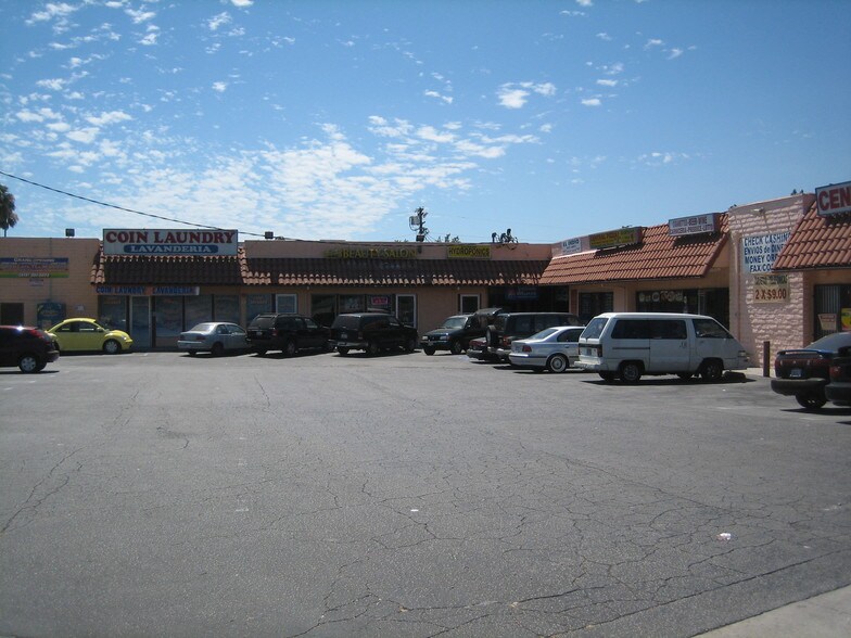 Primary Photo Of 11479 San Fernando Rd, San Fernando Storefront Retail Office For Lease