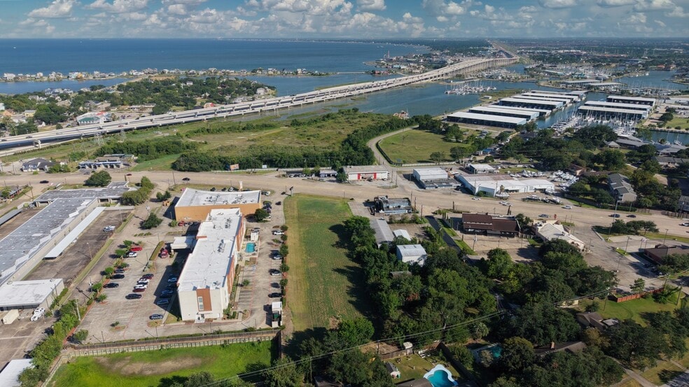 More Photos Of 2120 Nasa 1 Rd, Seabrook Hotel For Sale