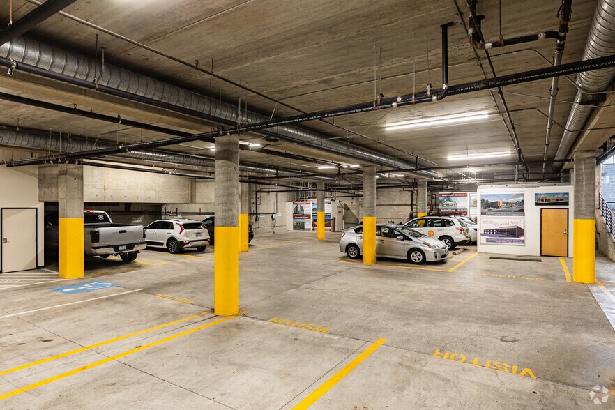 More Photos Of 819 SE Morrison St, Portland Medical For Lease