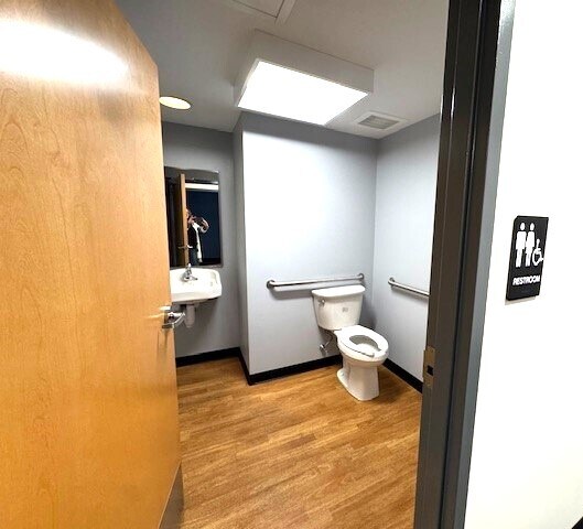 More Photos Of 2111 Washington Blvd, Easton Medical For Lease