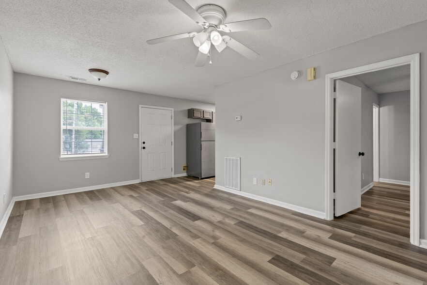 More Photos Of 1802 Hamill Rd, Hixson Apartments For Sale