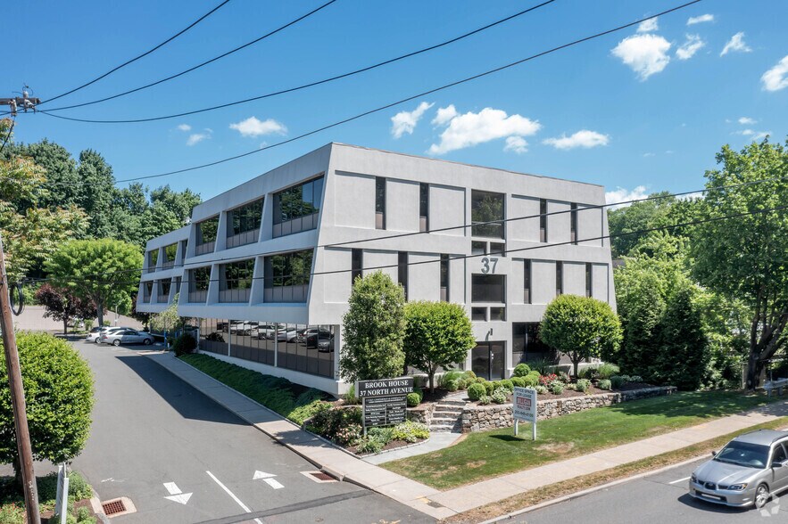 More Photos Of 37 North Ave, Norwalk Office For Lease