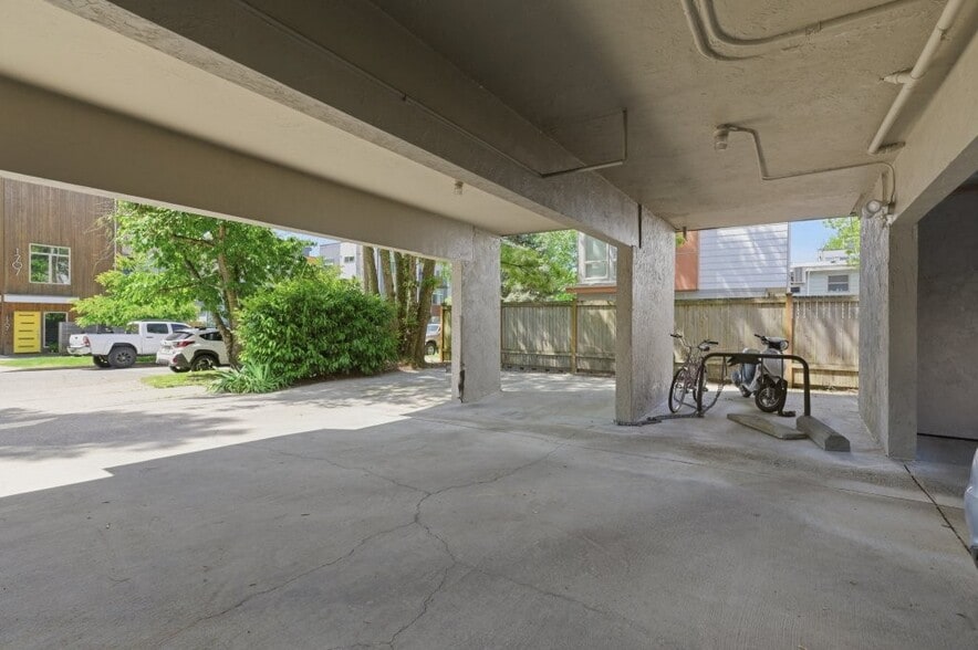 More Photos Of 1700 64th St NW, Seattle Apartments For Sale