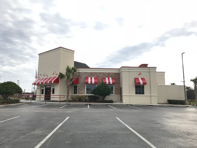 More Photos Of 11662 University Blvd, Orlando Restaurant For Lease