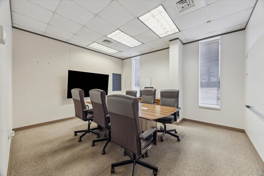 More Photos Of 1701-1707 Tidwell Rd, Houston Warehouse For Sale