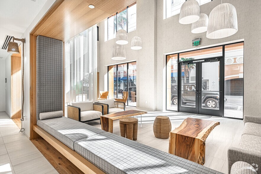 More Photos Of 205 Datura St, West Palm Beach Office For Lease