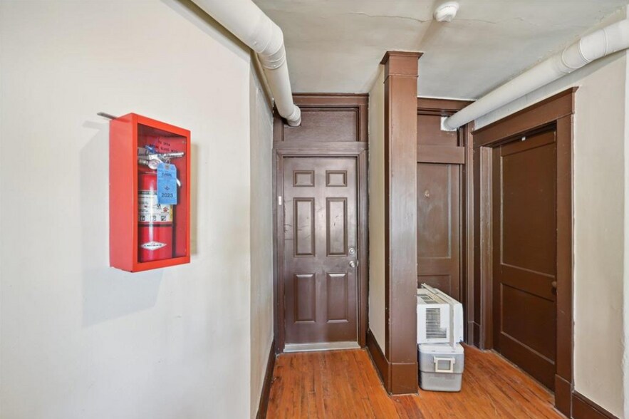 More Photos Of 108 N Main St, Edgerton Apartments For Sale