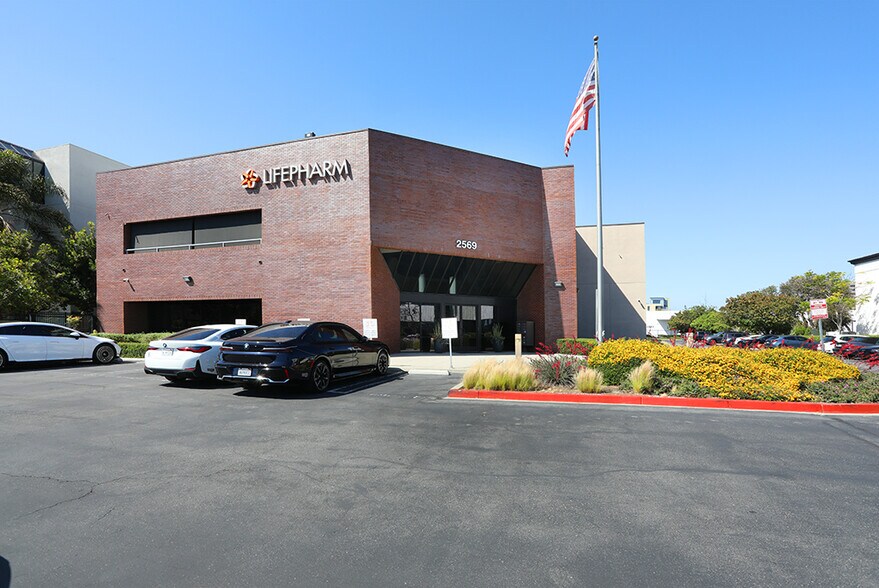 More Photos Of 2569 McCabe Way, Irvine Office For Lease