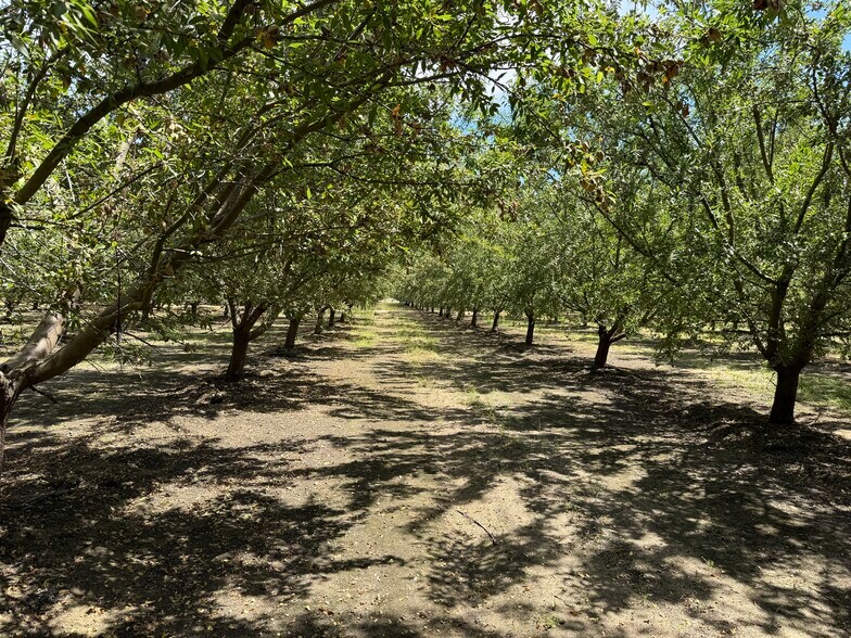 More Photos Of Yosemite Blvd @ Fairland Ave, Modesto Land For Sale