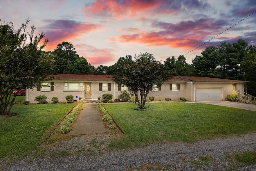 More Photos Of 950 Totten Rd, Gibsonville Freestanding For Sale