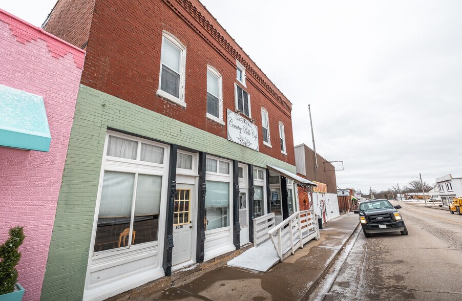 More Photos Of 305 S Alvarado Ave, Belle General Retail For Sale