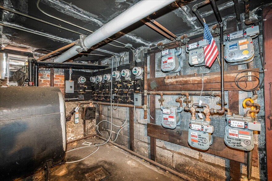 More Photos Of 3625 30th St, Long Island City Apartments For Sale