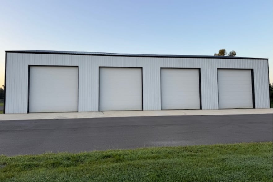 More Photos Of Myakka & clark, Sarasota Industrial For Lease