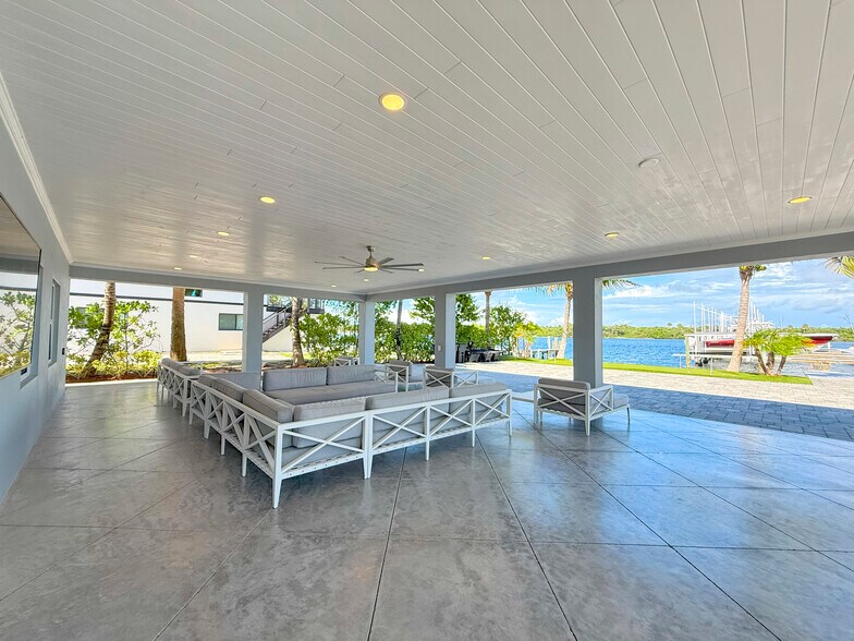 More Photos Of 18261 SE Federal Hwy, Tequesta Marina For Sale
