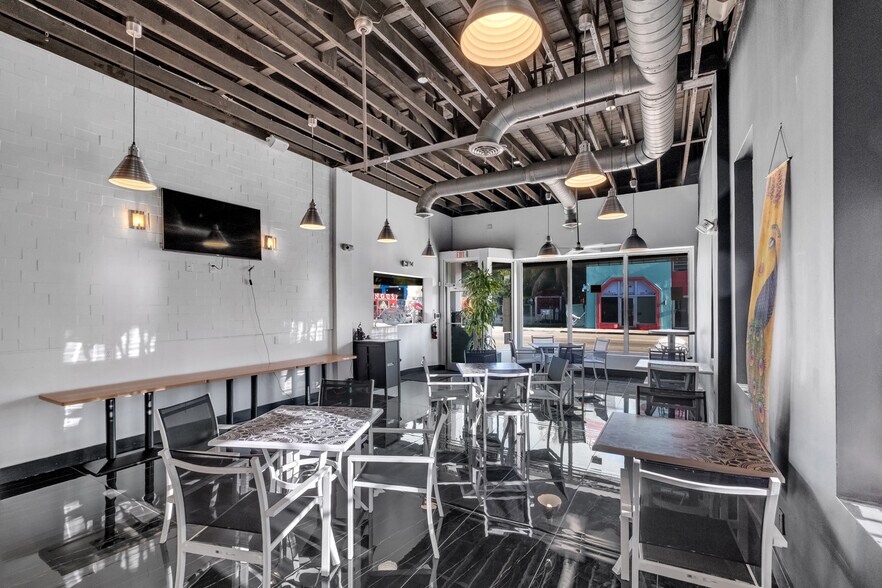 More Photos Of 646 Ne 79th St, Miami Restaurant For Sale