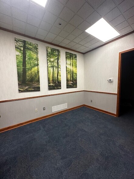 More Photos Of 1606 W 3rd St, Red Wing Storefront Retail Office For Lease