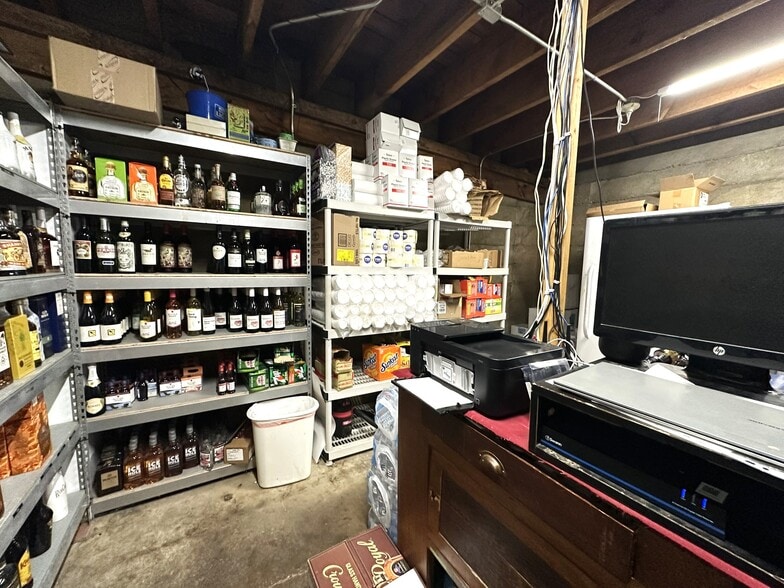 More Photos Of 115 N Laramie Ave, Fort Laramie Freestanding For Sale