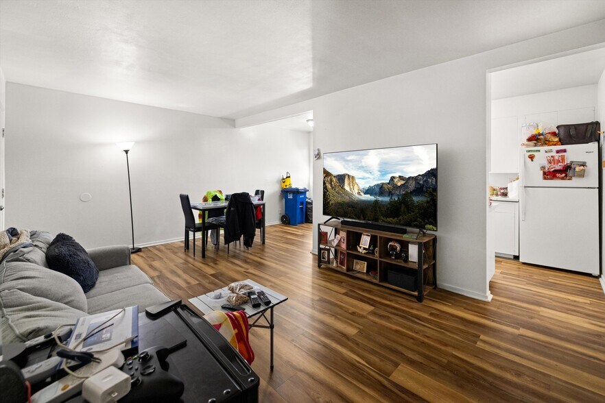 More Photos Of 1924 San Pascual St, Santa Barbara Apartments For Sale