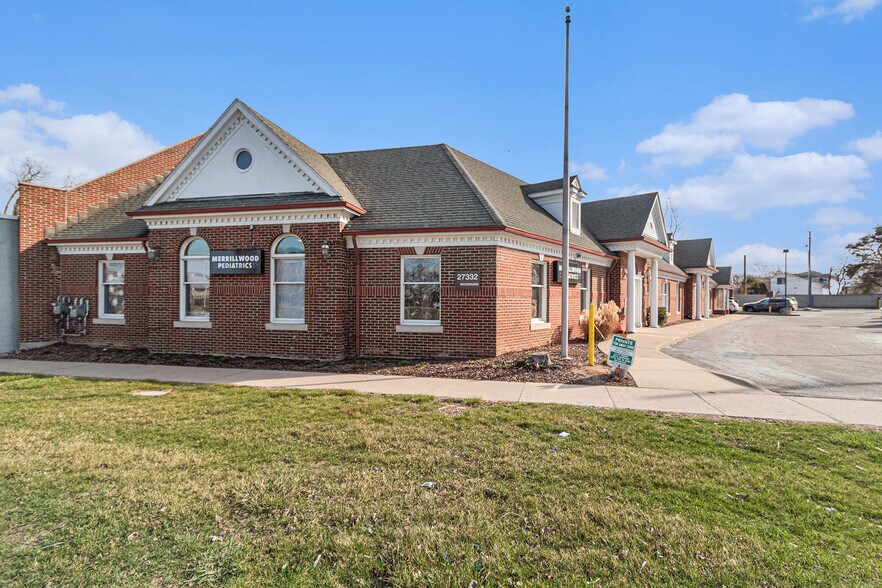 More Photos Of 27332 Woodward Ave, Royal Oak Office Residential For Lease