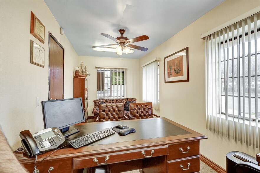 More Photos Of 120 S San Antonio Ave, Ontario Medical For Lease