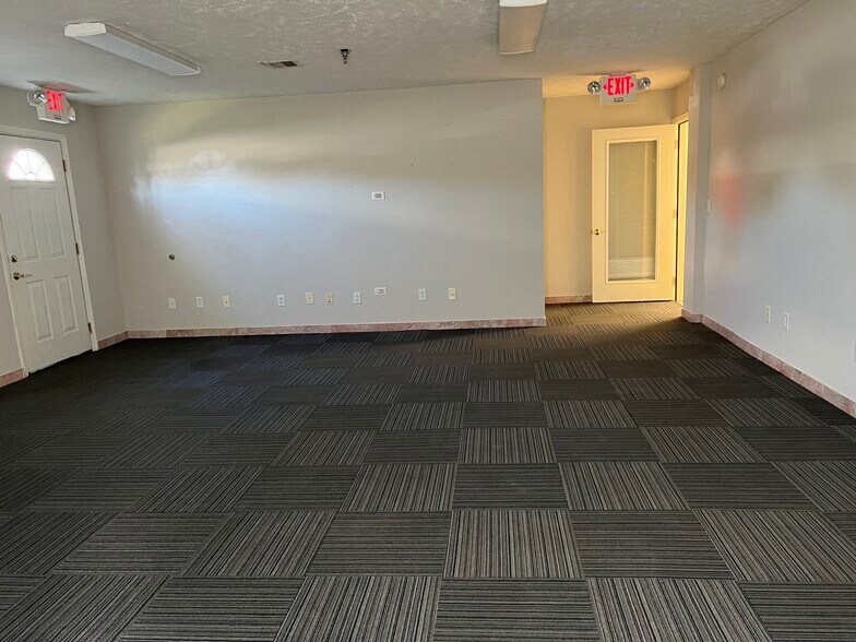 More Photos Of 1238 Sloan St, Murfreesboro Office Residential For Lease