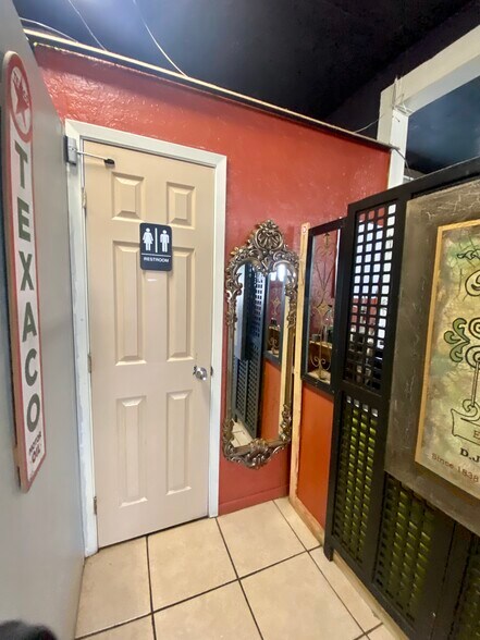 More Photos Of 6199 39th St, Groves Office For Sale