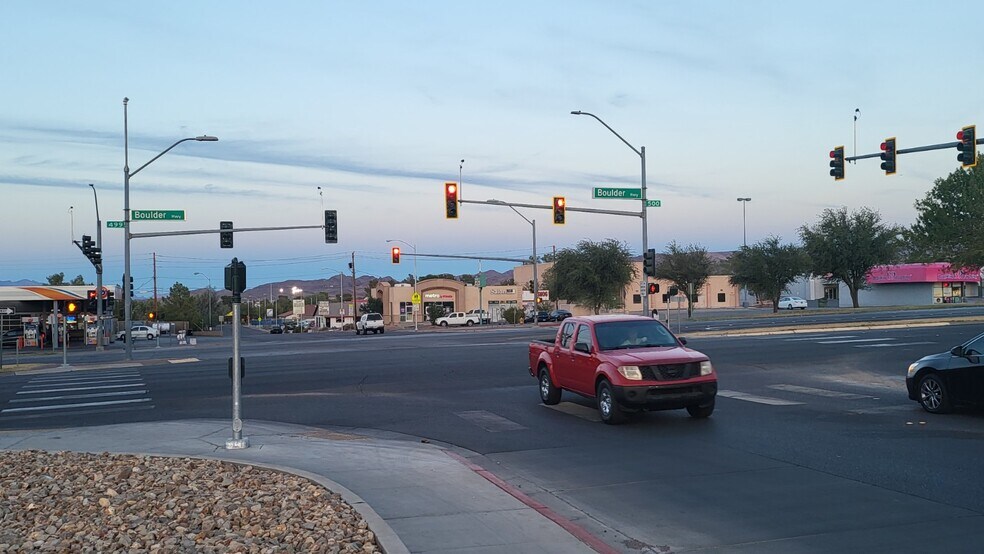 More Photos Of 303 Kansas Ave, Henderson Service For Lease