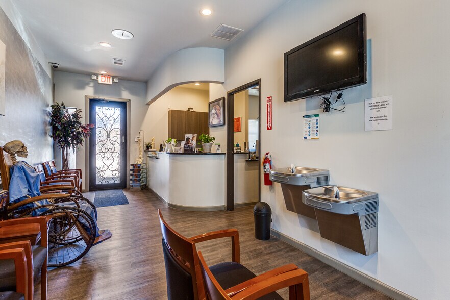 More Photos Of 2122 Babcock Rd, San Antonio Medical For Sale