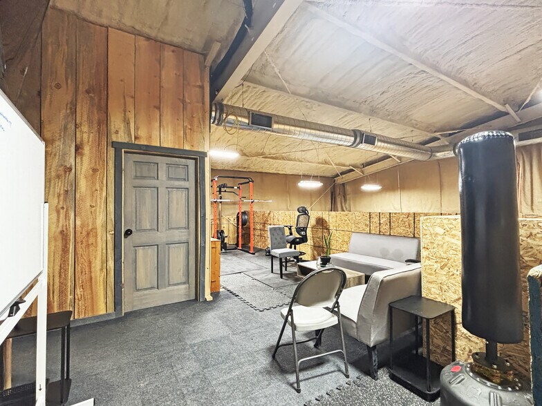 More Photos Of 350 E Bridge St, Hotchkiss Carwash For Sale