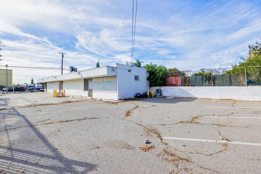 More Photos Of 1060 W Base Line St, San Bernardino Freestanding For Sale