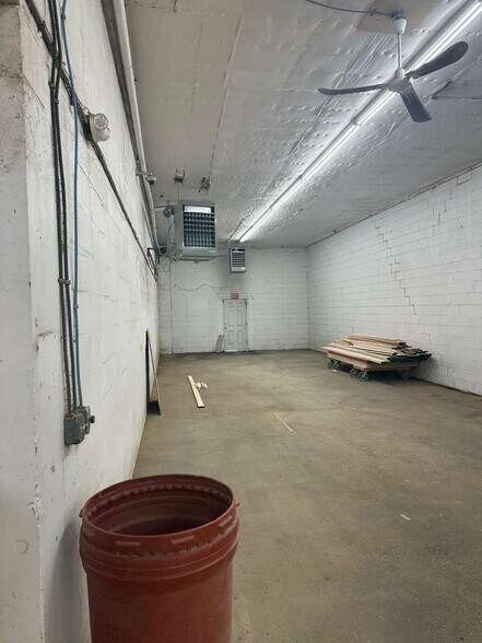 More Photos Of 321 Ramsdell Ave, Buffalo Warehouse For Lease