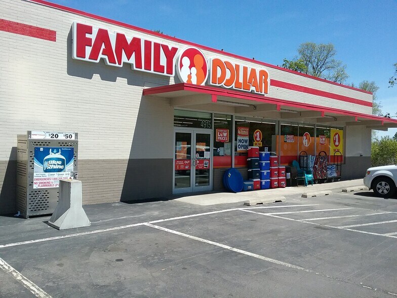 More Photos Of 4915 Grolier Rd, Syracuse Supermarket For Lease